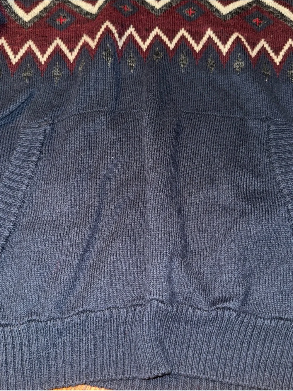 American Eagle Outfitters Maroon and Navy Patterned Crewneck Hoodie